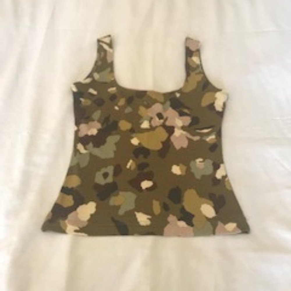 NWOT Abstract Flower Print Tank Top
